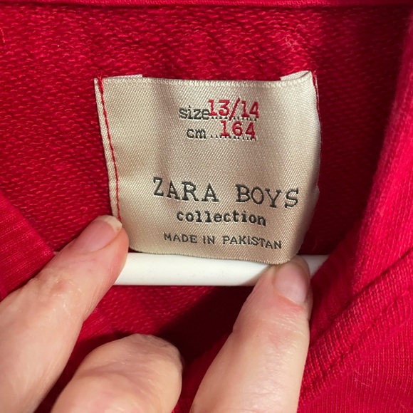 Red Kids /Boys Zara Hoodie with 'No Bad Vibes' Design - Picture 7 of 12